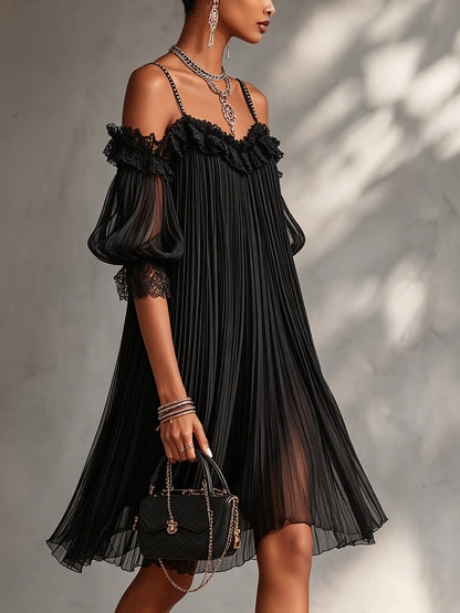 Vittoria | Mini vestido negro de gasa con hombros descubiertos y encaje