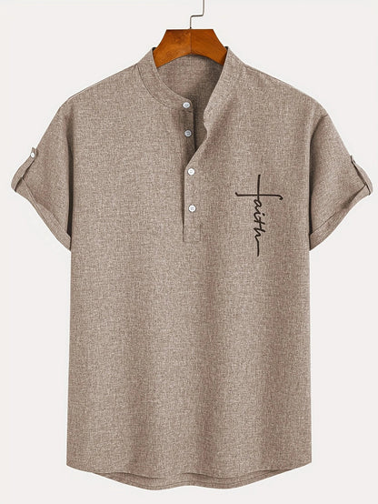 Camisa elegante de manga corta y cuello alto