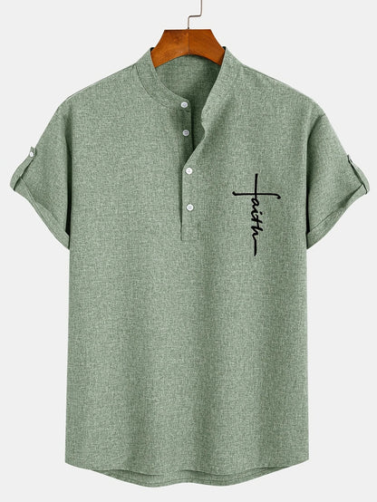 Camisa elegante de manga corta y cuello alto