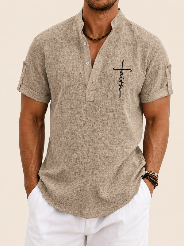 Camisa elegante de manga corta y cuello alto