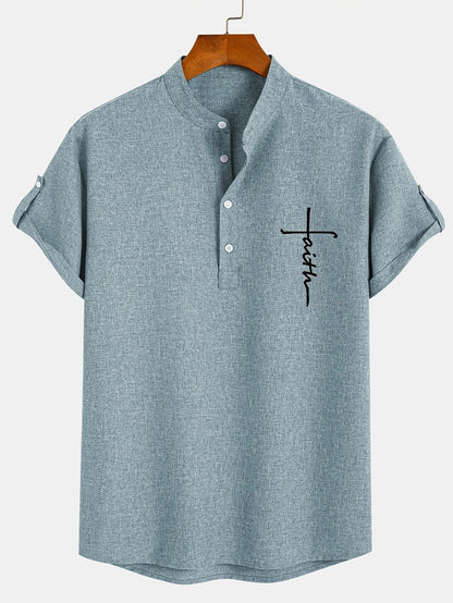 Camisa elegante de manga corta y cuello alto